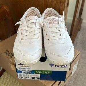 Bobs from Skechers B Cute White & Rose Gold Sneakers Size 8.  33492/WHT